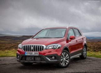 Pakistan Full Year 2016. Sales down hit by economic environment Pakistan Auto Market