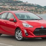 Toyota-Prius_c-2015