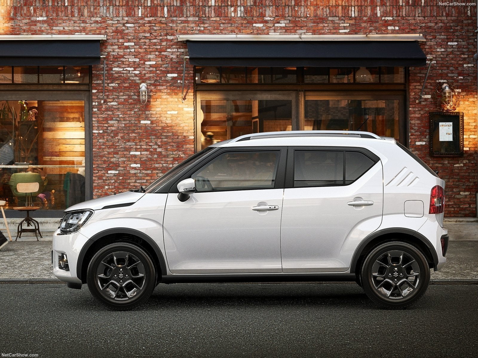 Suzuki Ignis 2017 Focus2Move