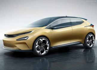 Uganda 2016. New vehicles market down, used vehicles up