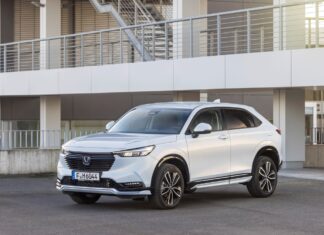 Turkmenistan 2016. Low oil price and political isolation penalized the market