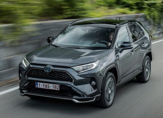 World Best Selling SUV. Toyota RAV4 is neat to hit the 1 million sales in a year World best SUV