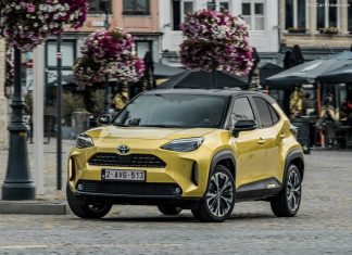Italy 2022. Best Selling Cars Ranking: Toyota Yaris Cross Shining Success Toyota-Yaris_Cross-2021