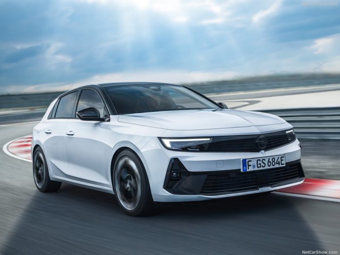 The 2023 Opel Astra GSe