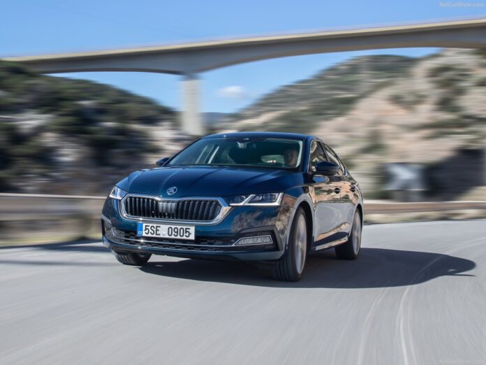 Skoda-Octavia-2020-1280-d2b7fda988f6b6fa9c2ffc12a0a56b7b22