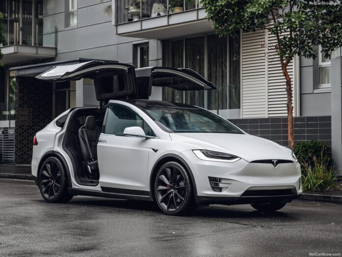 Tesla-Model_X