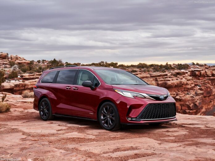 Toyota-Sienna-2021-1280-2a92ef4810936851b379baa5d095f913d8